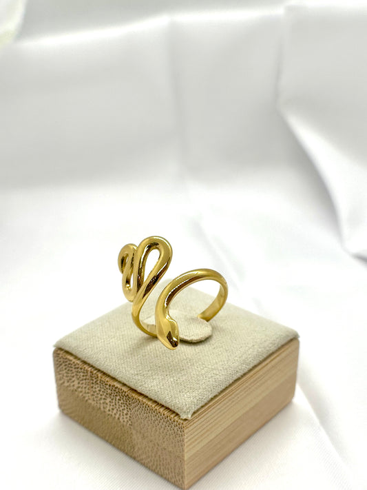 Bague serpent enlacée