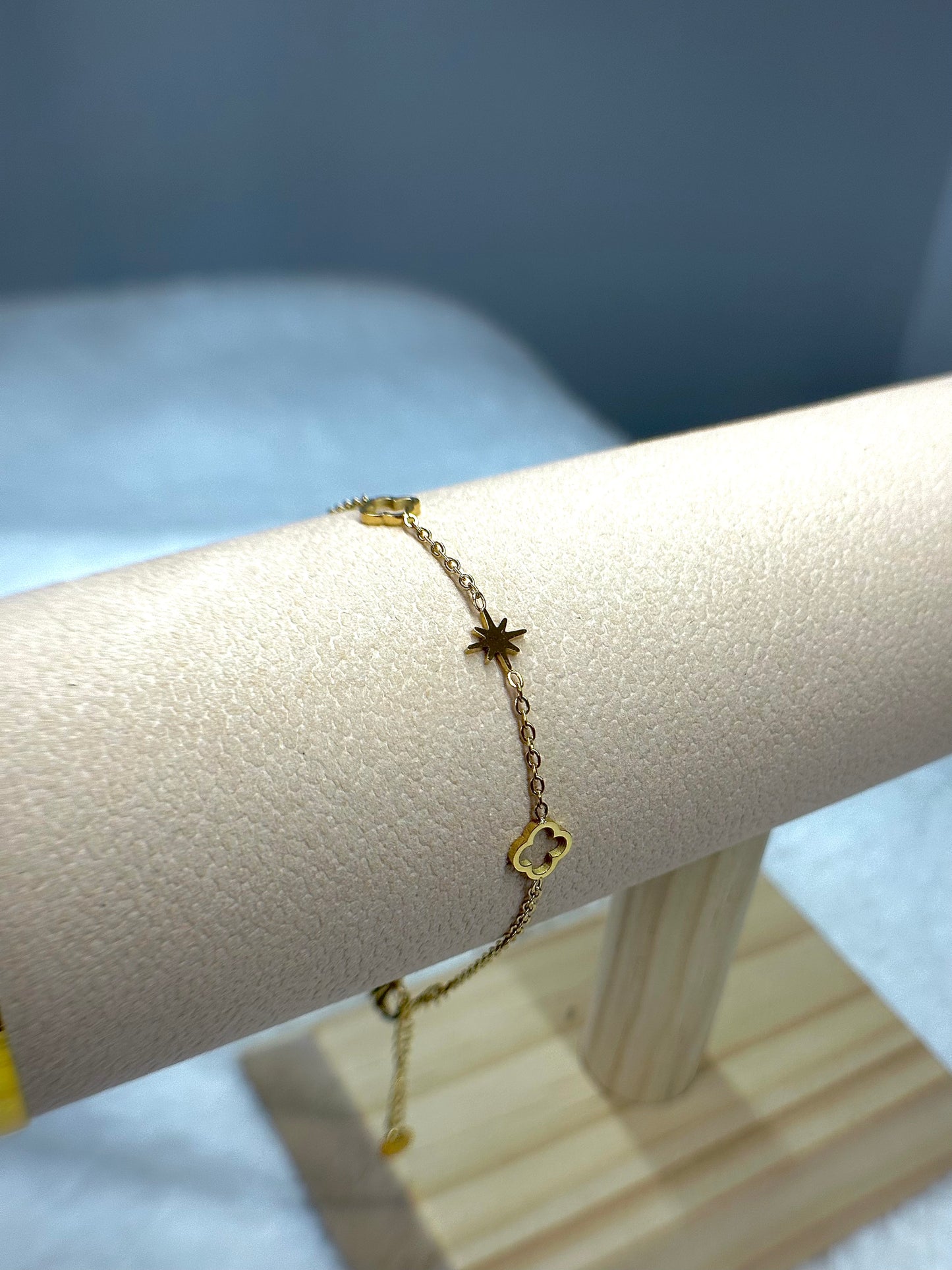 Bracelet doré trèfle & étoile – Acier inoxydable