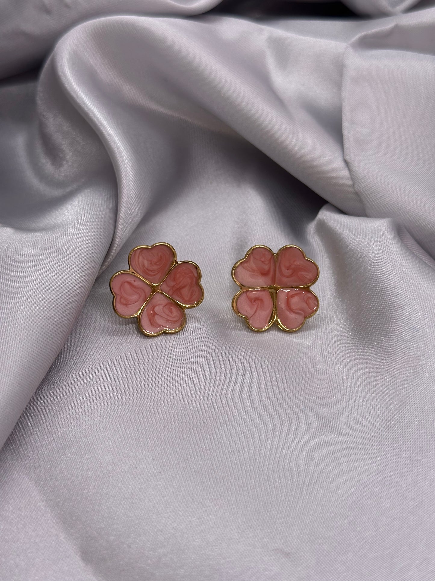 🌸Boucles d’oreilles Trèfle Émeraude – Acier inoxydable