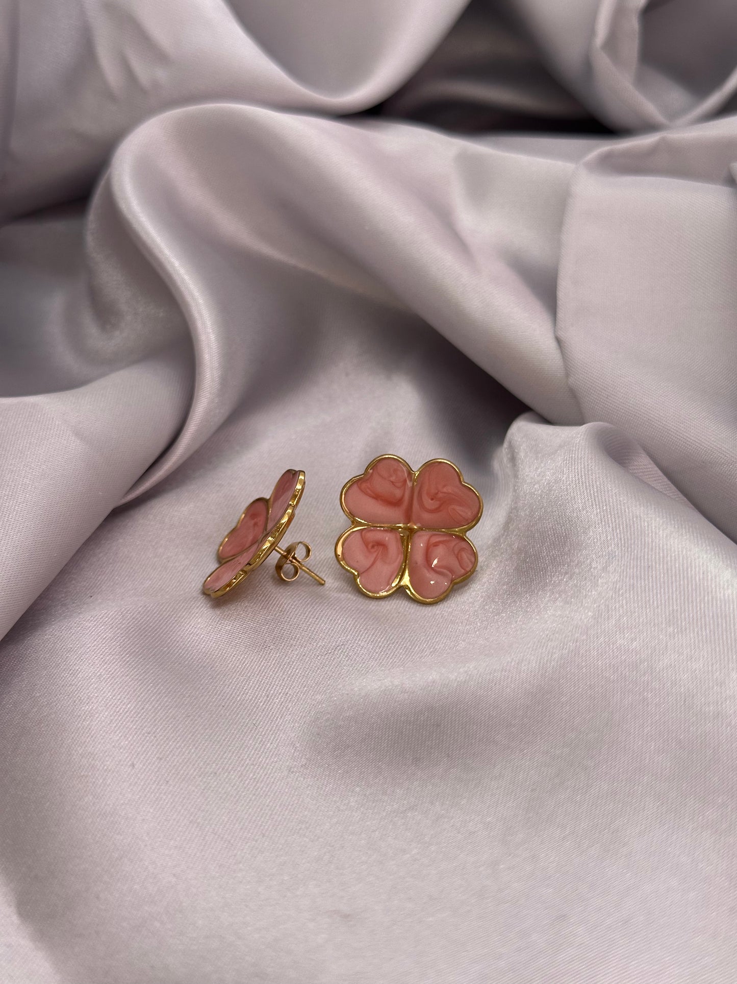 🌸Boucles d’oreilles Trèfle Émeraude – Acier inoxydable