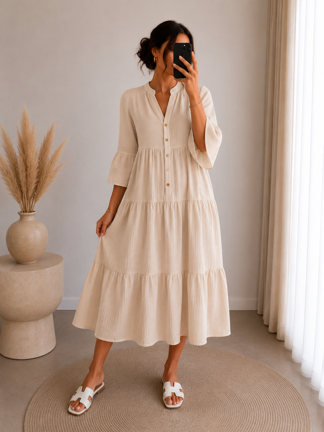 Robe fluide beige à volants — élégance douce & féminine.
