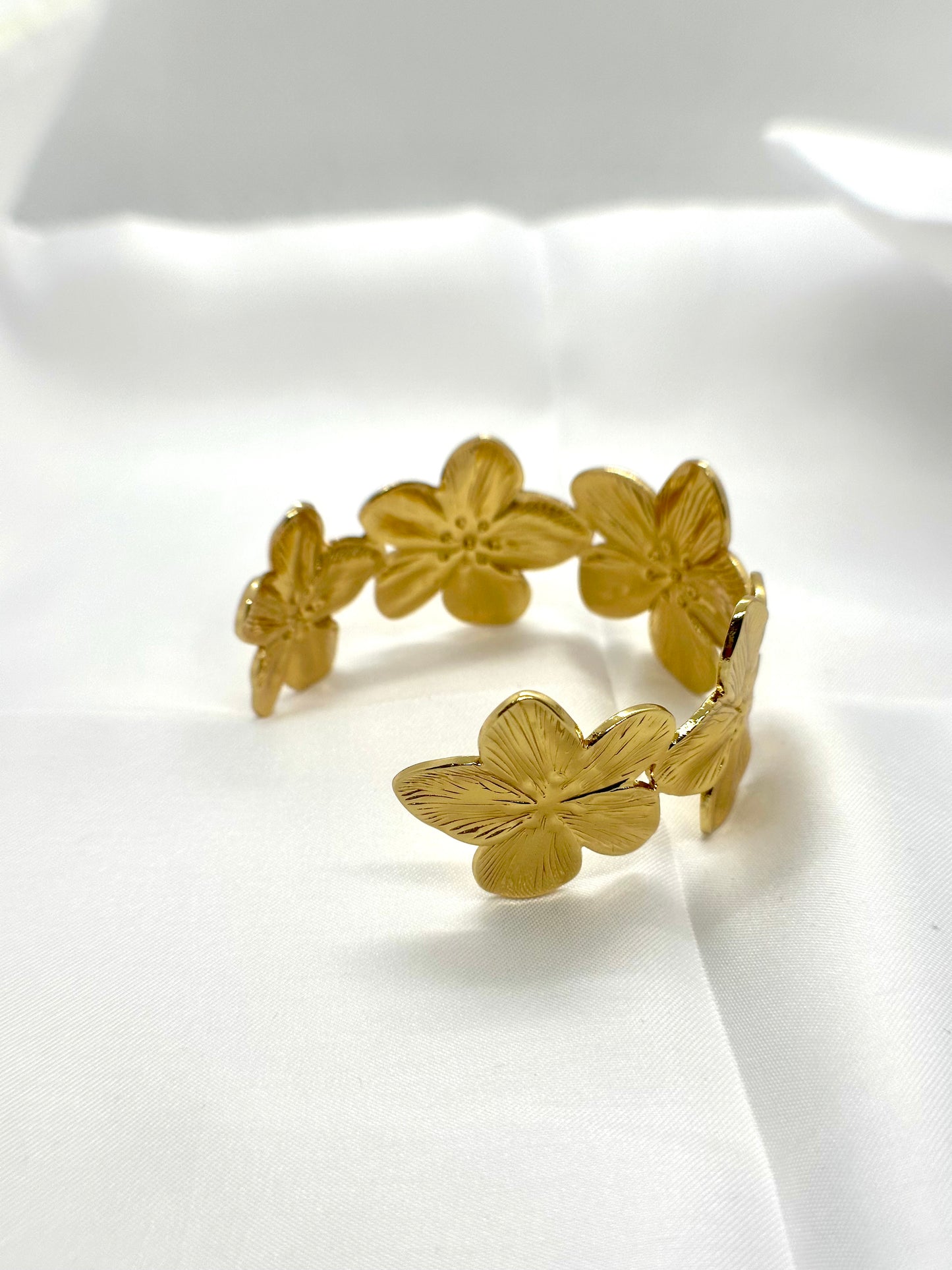 Bracelet fleur dorée