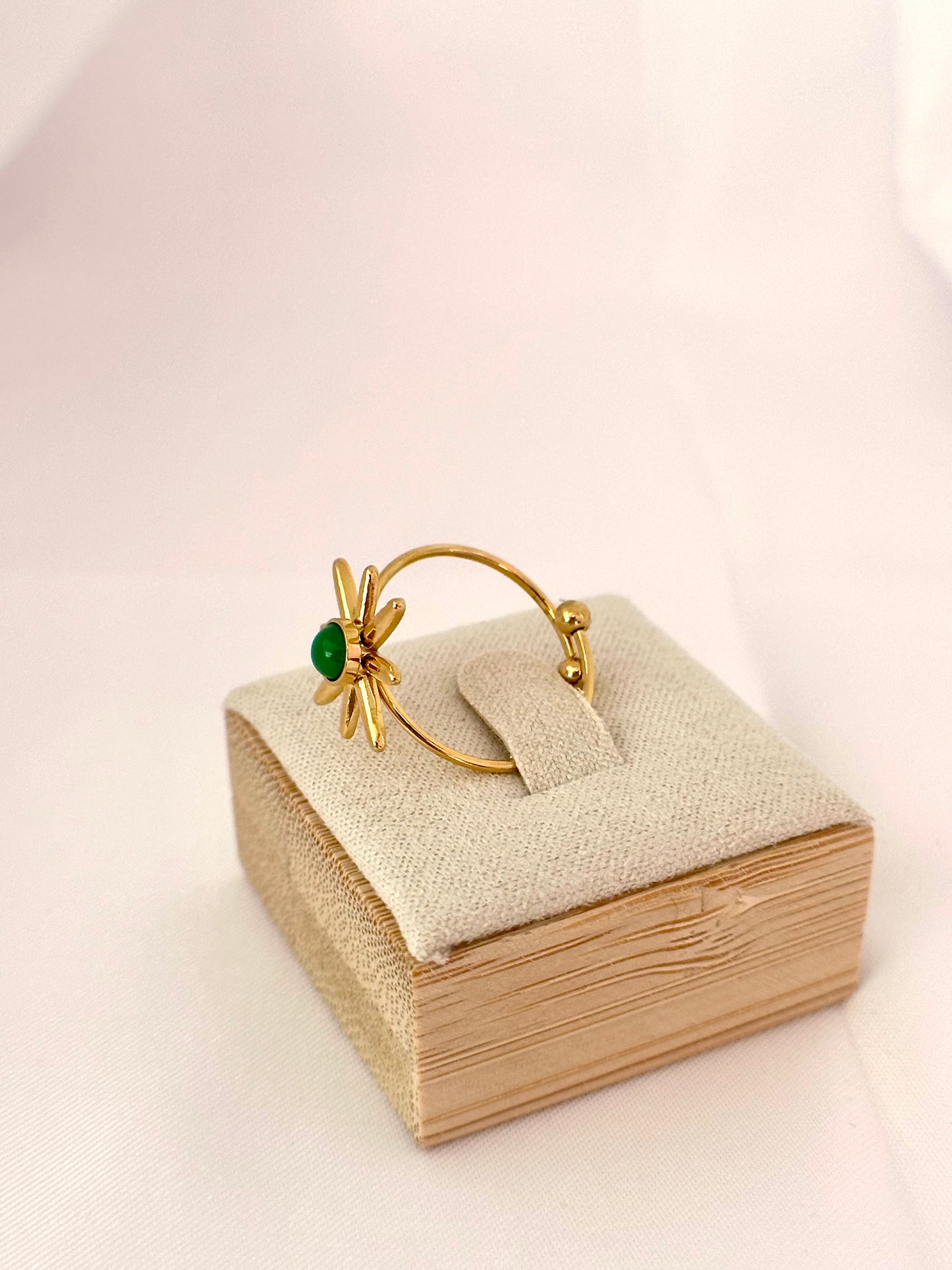 Bague étoile verte