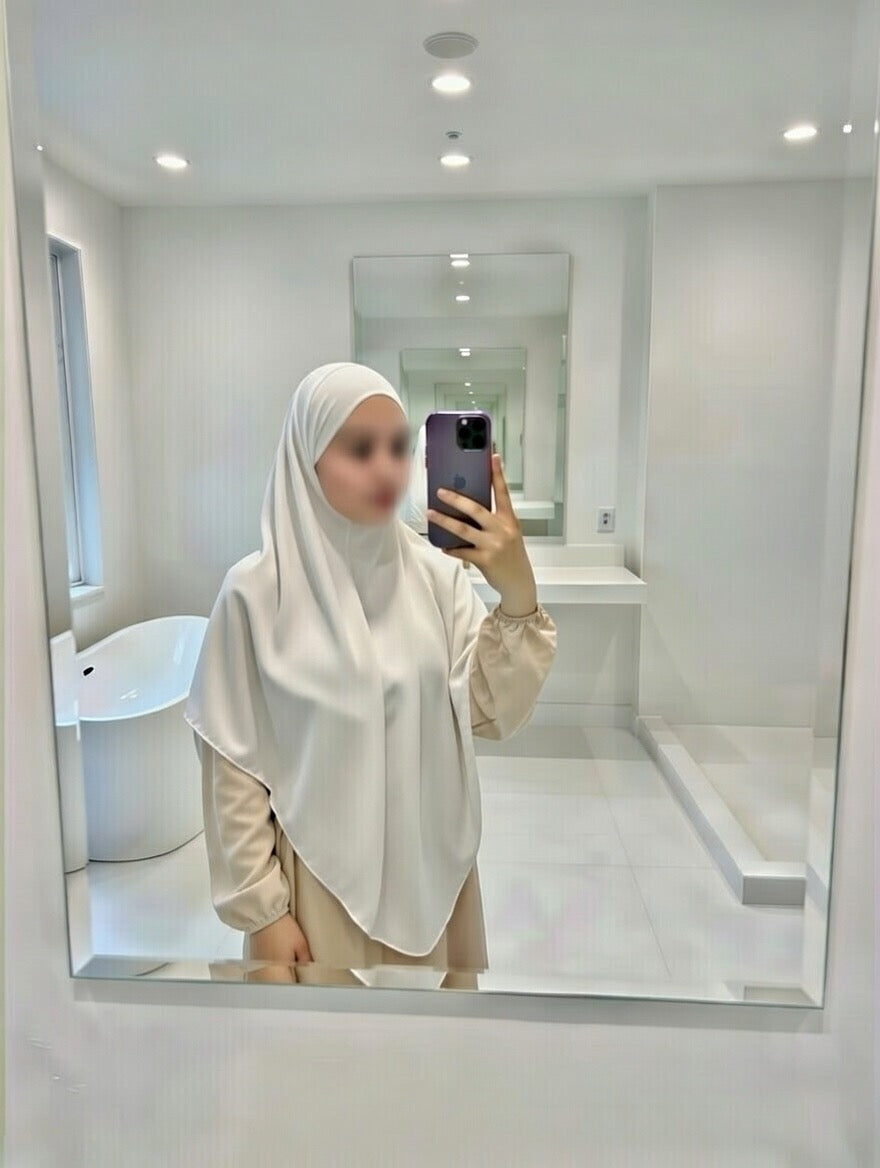 Khimar court en soie de Médine