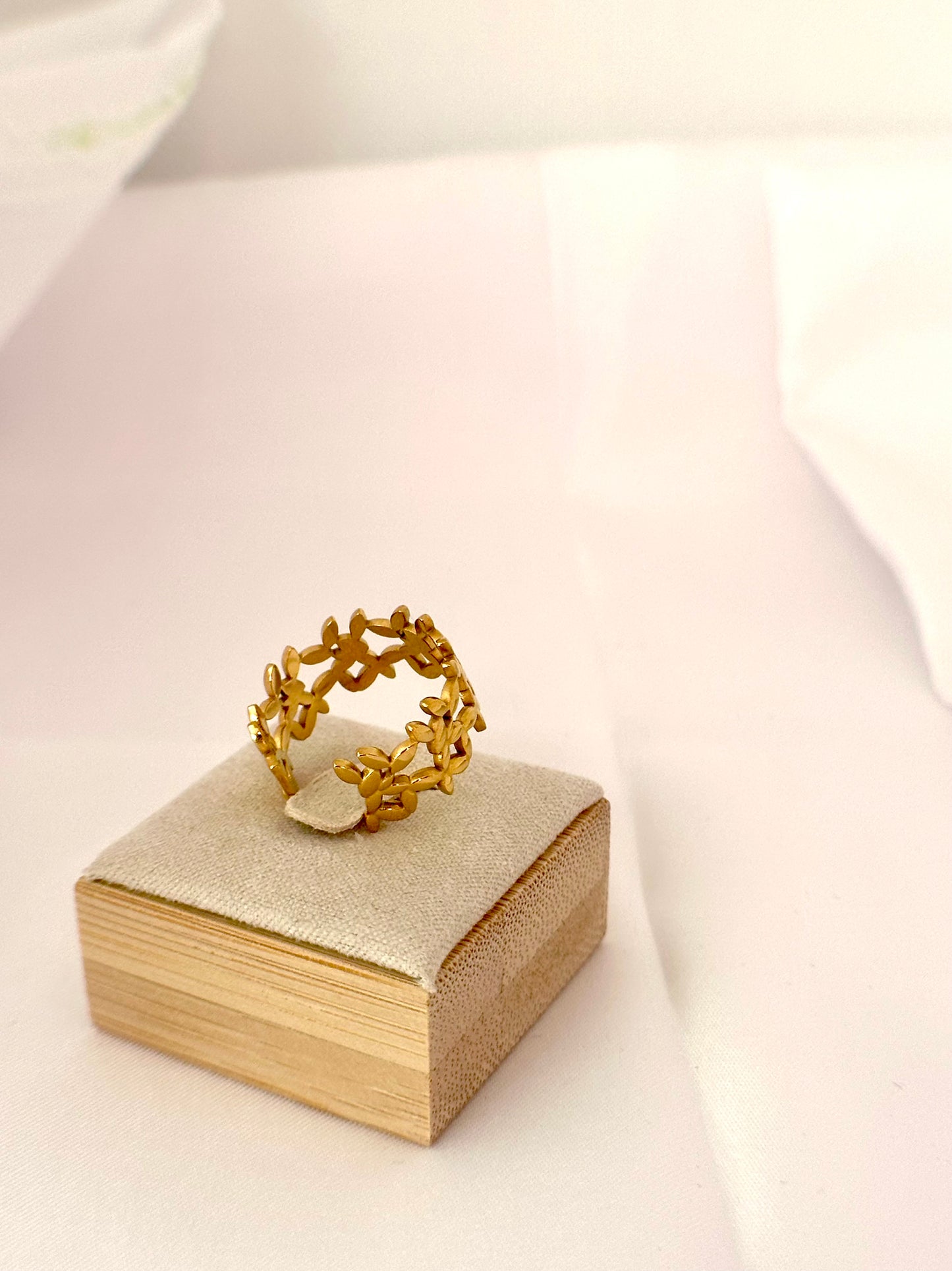 Bague dorée Fleur d’Or