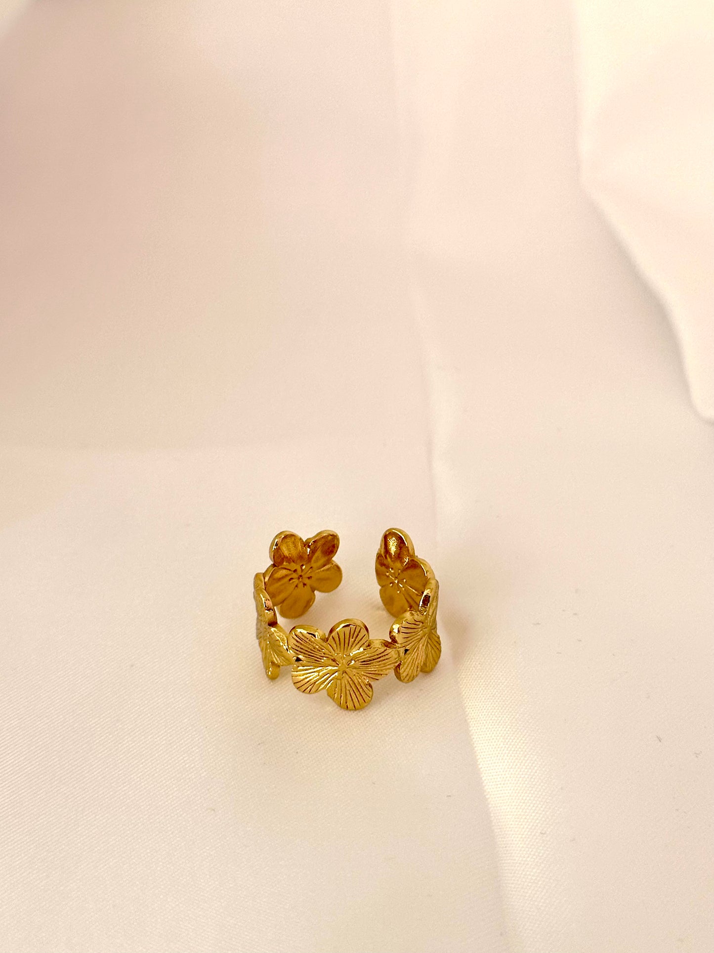 Bague ajustable fleurs dorées en acier inoxydable