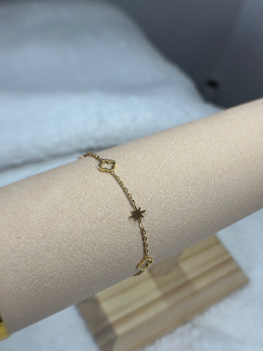 Bracelet doré trèfle & étoile – Acier inoxydable