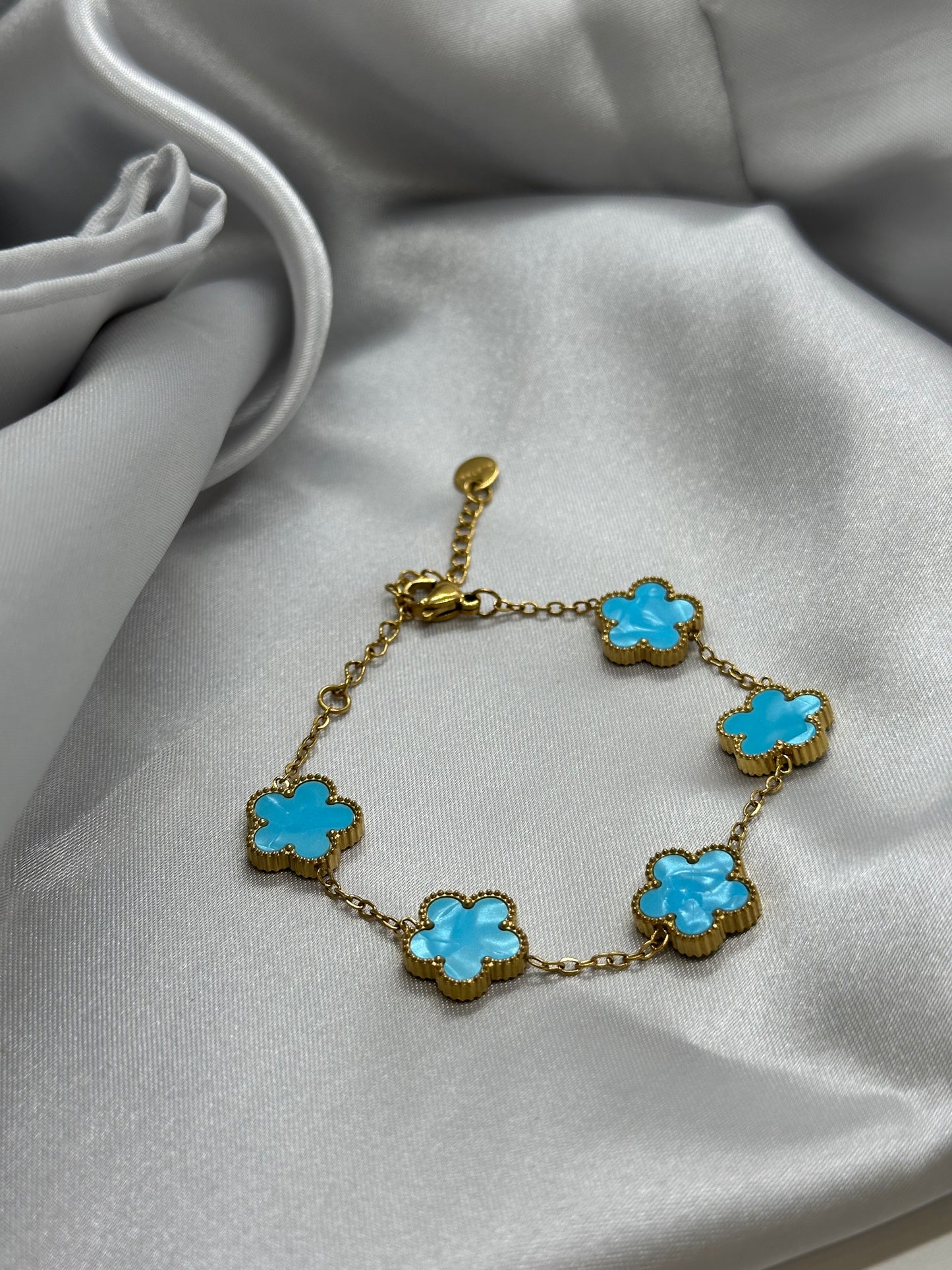 💙 Bracelet Trèfles Bleu Azur – Acier Inoxydable Doré