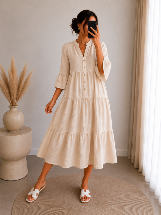 Robe fluide beige à volants — élégance douce & féminine.