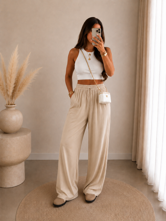 Pantalon large beige — confort absolu & style effortless.